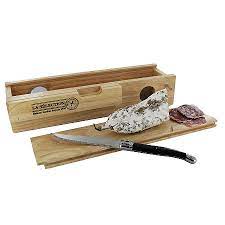 Cave À Saucisson et Couteau