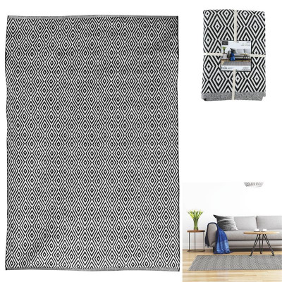 TAPIS LOSANGES NOIR ET BLANC  140*200
